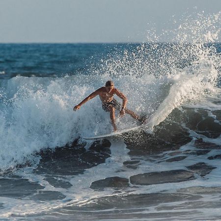 Akih Pods Hostel Playa Santa Teresa  エクステリア 写真