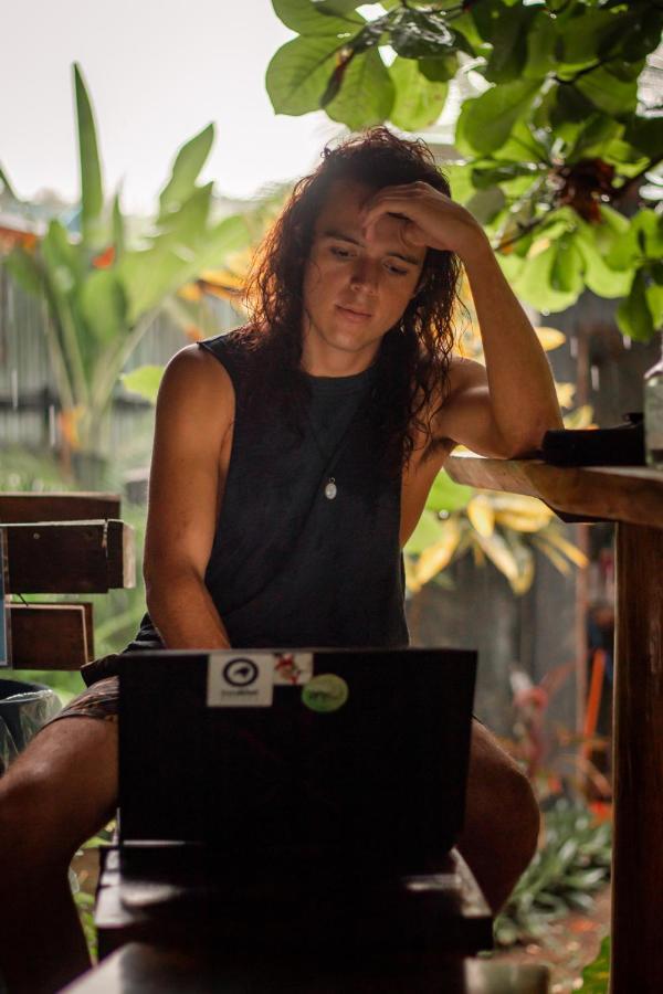 Akih Pods Hostel Playa Santa Teresa  エクステリア 写真