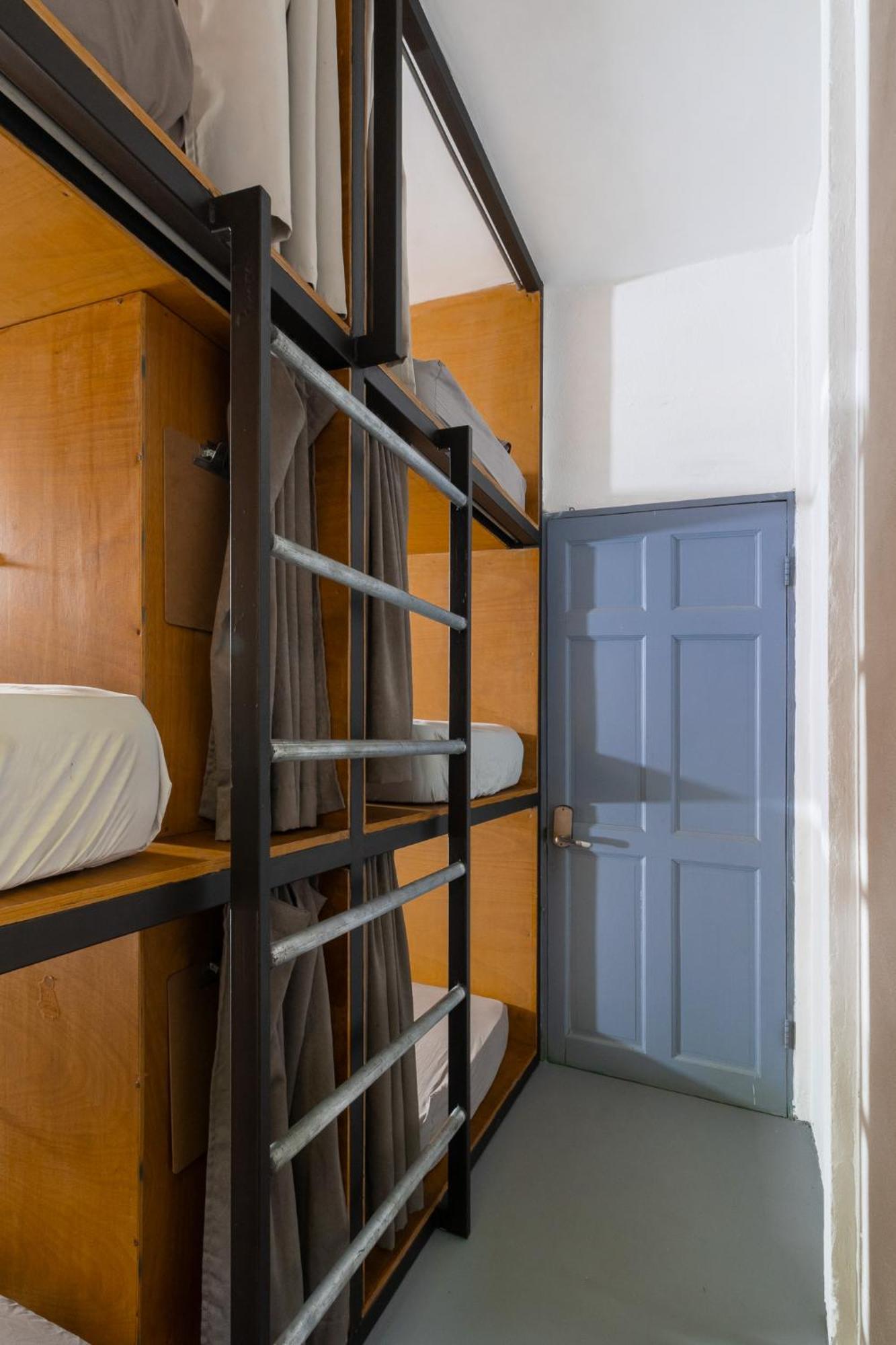 Akih Pods Hostel Playa Santa Teresa  エクステリア 写真