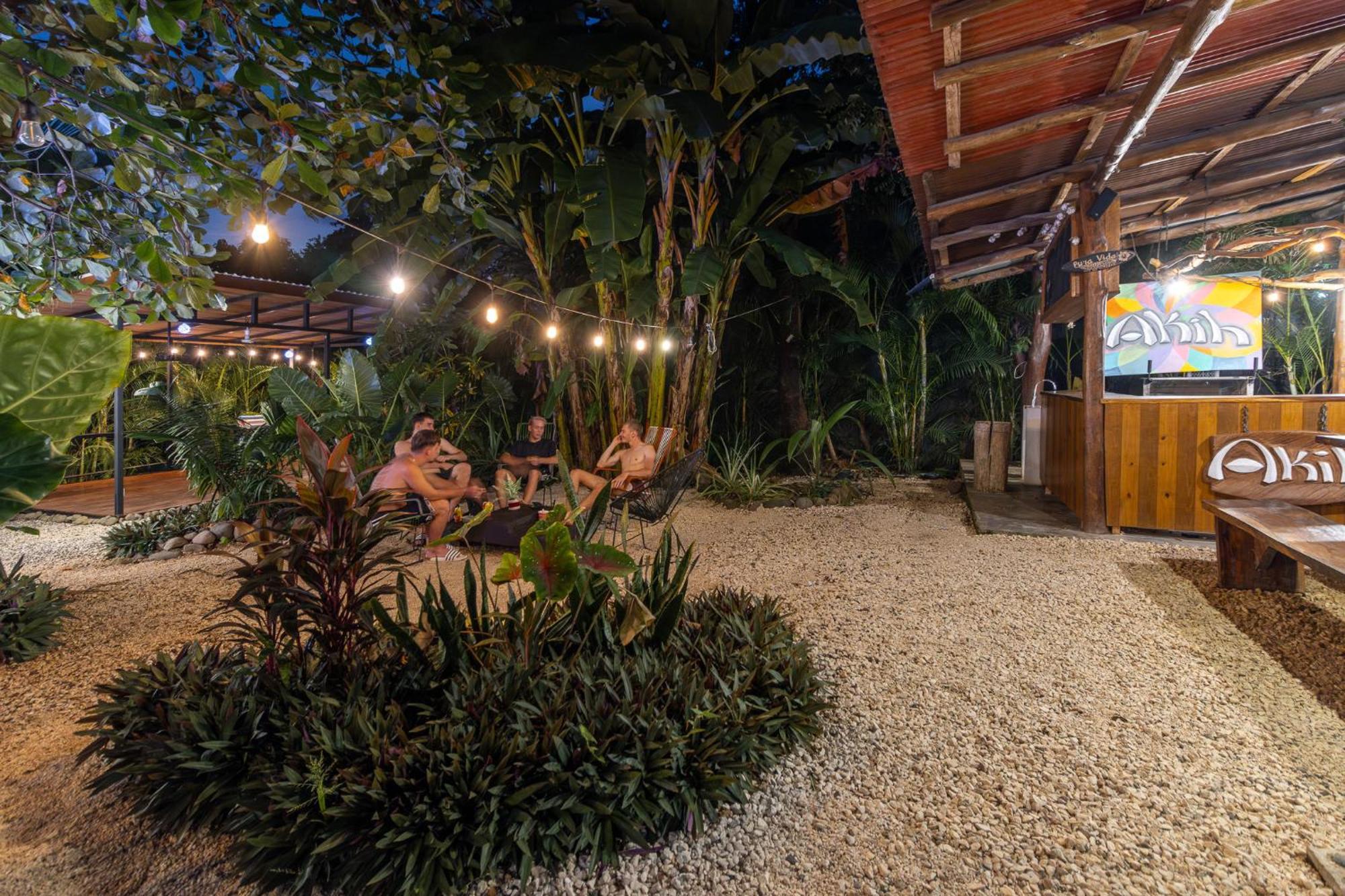 Akih Pods Hostel Playa Santa Teresa  エクステリア 写真