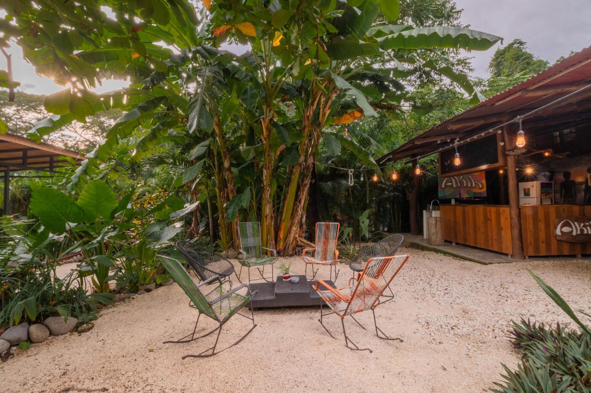 Akih Pods Hostel Playa Santa Teresa  エクステリア 写真